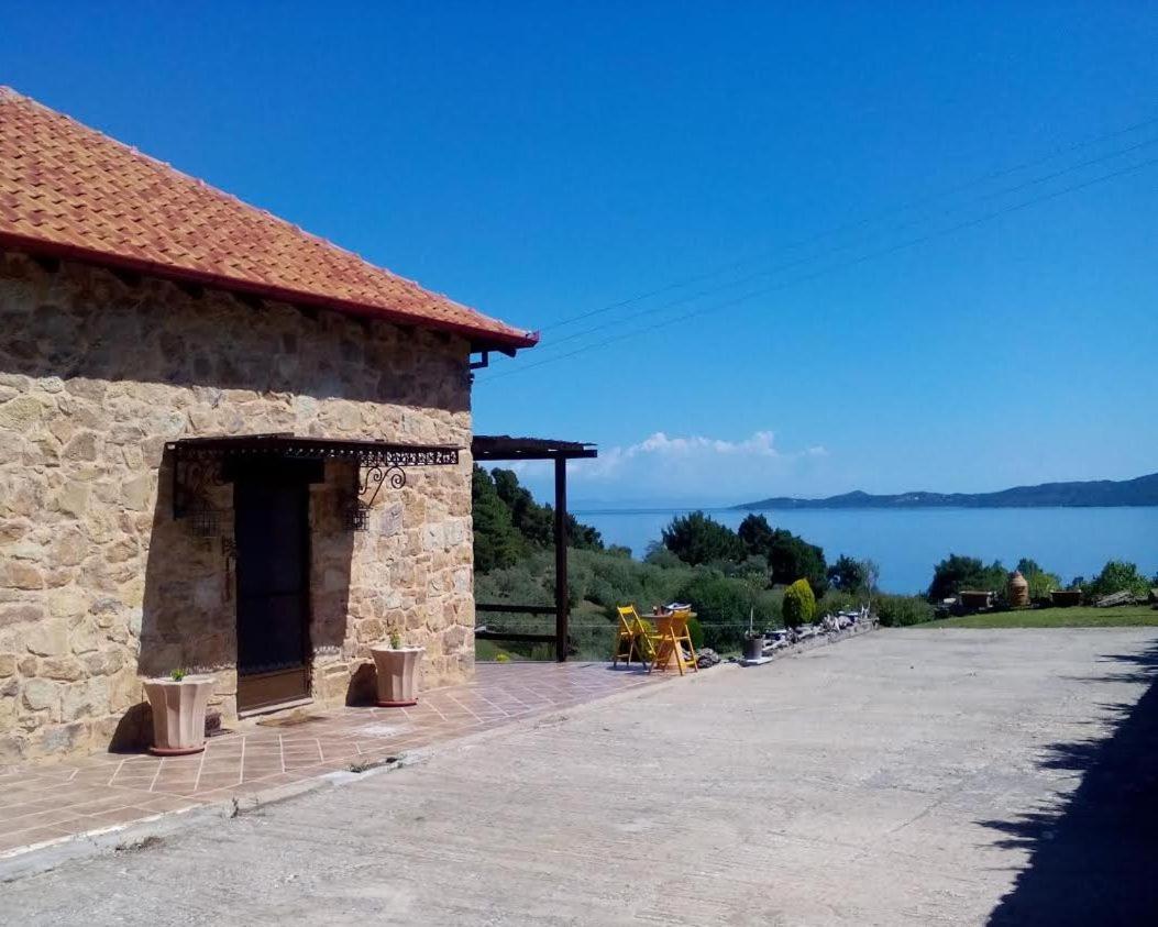 Villa Stonehouse & Casa Al Sole E Al Mare à Nea Roda Extérieur photo